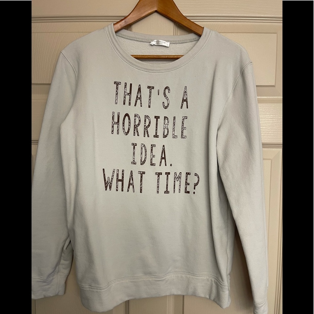 She Show size M sweatshirt
